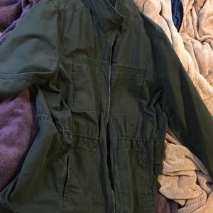 🚨SPRING CLEANING SALE🚨Gap army green spring coat